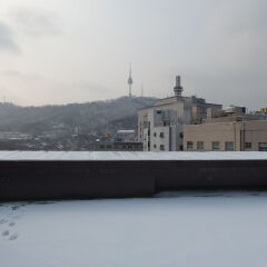 Отель Road Myeongdong Guesthouse Южная Корея, Сеул - отзывы, цены и фото номеров - забронировать отель Road Myeongdong Guesthouse онлайн балкон