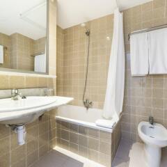 Hotel Globales Binimar ванная