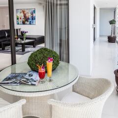 BYD Lofts Boutique Hotel & Serviced Apartments by X2 балкон