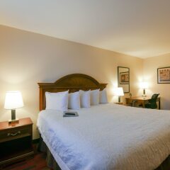 Отель The Varsity Inn комната для гостей фото 5