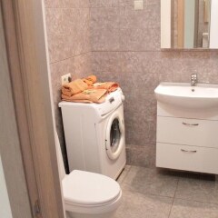 Апартаменты LOFT STUDIO Oktyabrya 52 ванная