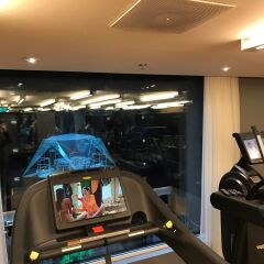 Radisson Blu Hotel Zurich Airport фитнесс-зал фото 4