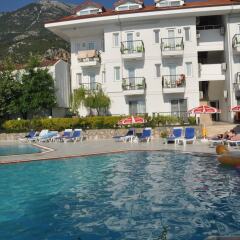 Отель Sunshine Holiday Resort пляж