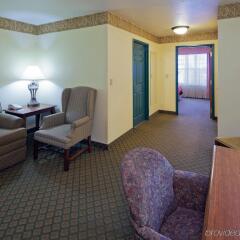 Отель Country Inn & Suites - Appleton North комната для гостей фото 2