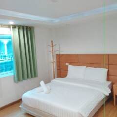 Отель Resort M - Mrt Huai Kwang Бангкок комната для гостей фото 5