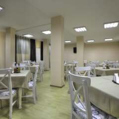 Отель Aparthotel Forest Glade Болгария, Чепеларе - отзывы, цены и фото номеров - забронировать отель Aparthotel Forest Glade онлайн помещение для мероприятий
