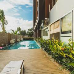Отель Condo in Karon in Chic Condo (Unit A108) бассейн