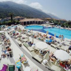 Montebello Resort & Spa – All Inclusive Турция, Олудениз - отзывы, цены и фото номеров - забронировать отель Montebello Resort & Spa – All Inclusive онлайн пляж фото 2