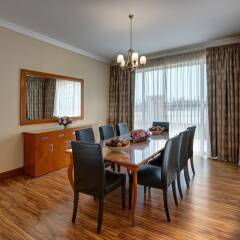 Отель J5 Villas Holiday Homes - Barsha Gardens в номере