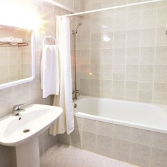 Hotel Apartamentos Central City - Adults Only ванная фото 2