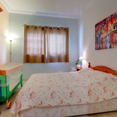 Отель Central Apartment in St Julian's, Perfect for Families Мальта, Сан Джулианс - отзывы, цены и фото номеров - забронировать отель Central Apartment in St Julian's, Perfect for Families онлайн комната для гостей