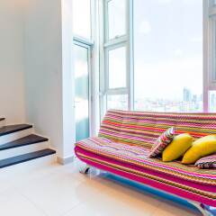 Отель KL Guesthouse Scott Garden Малайзия, Куала-Лумпур - отзывы, цены и фото номеров - забронировать отель KL Guesthouse Scott Garden онлайн балкон