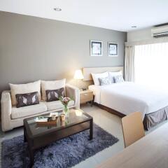 Отель Viva Garden Managed By Bliston Бангкок комната для гостей фото 5