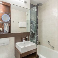 Rilano 24/7 Hotel München ванная