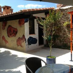 Отель Apartamentos Rurales La Villa de Piedra парковка