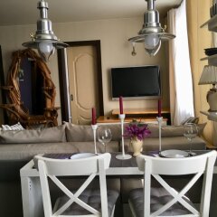 Гостиница Mnenasutki Nelidovskaya Street Apartaments в Москве отзывы, цены и фото номеров - забронировать гостиницу Mnenasutki Nelidovskaya Street Apartaments онлайн Москва комната для гостей фото 3