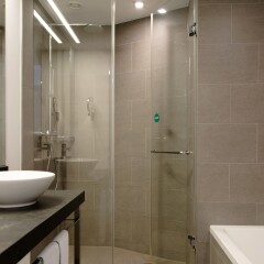 Отель INNSIDE by Meliá Dresden Германия, Дрезден - 2 отзыва об отеле, цены и фото номеров - забронировать отель INNSIDE by Meliá Dresden онлайн ванная