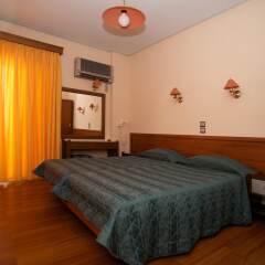 Hotel Anemoni сейф в номере