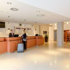 Отель Mercure Hotel Koln West Германия, Кёльн - 11 отзывов об отеле, цены и фото номеров - забронировать отель Mercure Hotel Koln West онлайн интерьер отеля фото 2