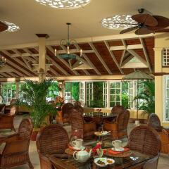 Отель Sandals Royal Caribbean & Private Island All Inclusive Couples Only питание фото 2