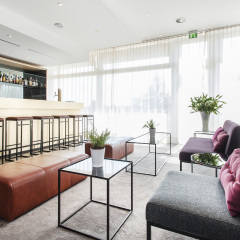 Отель AZIMUT Hotel Munich Германия, Мюнхен - 10 отзывов об отеле, цены и фото номеров - забронировать отель AZIMUT Hotel Munich онлайн интерьер отеля