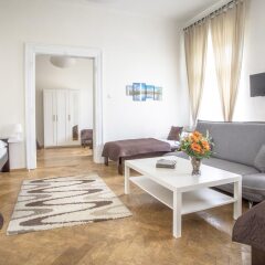 Апартаменты Old Story Apartment Прага комната для гостей фото 5