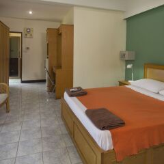 Travellers Rest Hotel сауна
