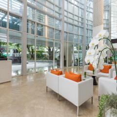 Отель Dusit Suites Hotel Ratchadamri, Bangkok Таиланд, Бангкок - 1 отзыв об отеле, цены и фото номеров - забронировать отель Dusit Suites Hotel Ratchadamri, Bangkok онлайн интерьер отеля фото 2