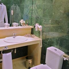 Hotel Catalonia Brussels ванная