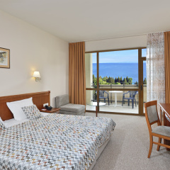 Sol Nessebar Bay Hotel - Все включено комната для гостей