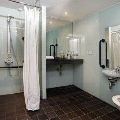 Отель Holiday Inn London - Luton Airport фитнесс-зал фото 3