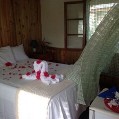 Отель Coral Cove Resort & Spa сейф в номере