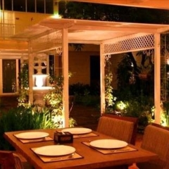 Отель Feung Nakorn Balcony Rooms & Cafe Бангкок фото 6