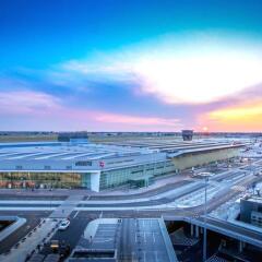 Отель Courtyard by Marriott Warsaw Airport балкон