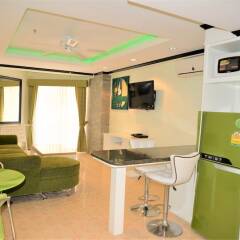 Отель Sleek 1 bed Condo Jomtien Паттайя комната для гостей фото 2