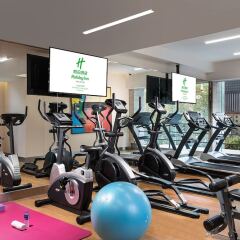 Отель Holiday Inn Shanghai Hongqiao Central фитнесс-зал фото 3