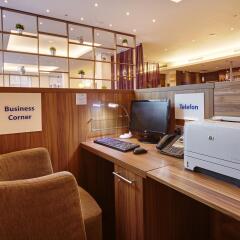 Отель Holiday Inn Express Frankfurt City Hauptbahnhof интерьер отеля