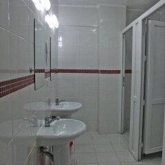 Rengarenk Hostel & Pension Турция, Стамбул - отзывы, цены и фото номеров - забронировать отель Rengarenk Hostel & Pension онлайн ванная