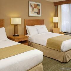 Отель Doubletree By Hilton Columbus - Worthington Колумбус комната для гостей фото 3