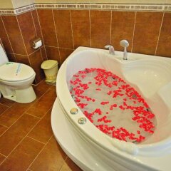 Отель Splendid Star Grand Hotel Вьетнам, Ханой - отзывы, цены и фото номеров - забронировать отель Splendid Star Grand Hotel онлайн ванная