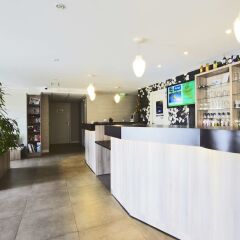 Hotel Kyriad Lyon Est - Saint Bonnet de Mure интерьер отеля фото 3