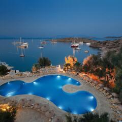 Отель Bodrum Bay Resort - All Inclusive бассейн