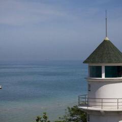 Отель A-One Pattaya Beach Resort пляж