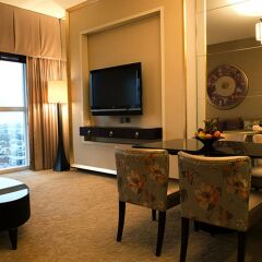 Отель Dusit Thani Dubai интерьер отеля