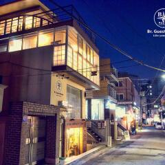 Отель Br. Guesthouse Hongdae Южная Корея, Сеул - отзывы, цены и фото номеров - забронировать отель Br. Guesthouse Hongdae онлайн городской автобус