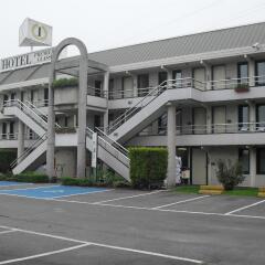 Premiere Classe Hotel Liege парковка