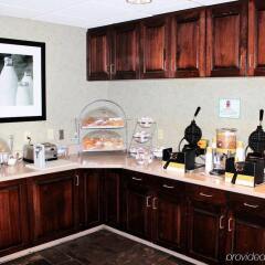 Отель Hampton Inn & Suites Springdale питание фото 3