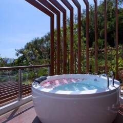 Отель Chalong Chalet Resort & Longstay спа фото 2