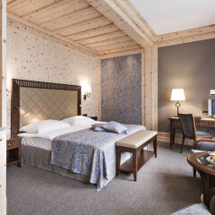 Отель Kulm Hotel St. Moritz Швейцария, Санкт-Мориц - отзывы, цены и фото номеров - забронировать отель Kulm Hotel St. Moritz онлайн сейф в номере