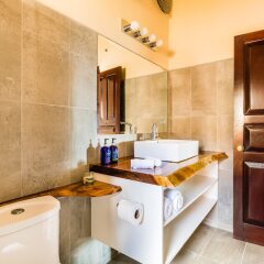 Bahia del Sol Beach Front Boutique Hotel удобства в номере фото 2